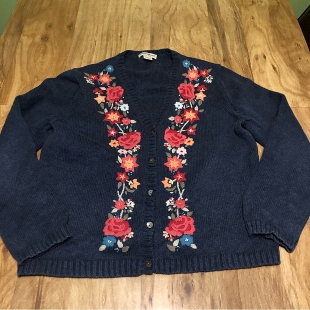 Vintage Eddie Bauer Floral Embroidered Navy Cardigan Sweater Womens Size Large